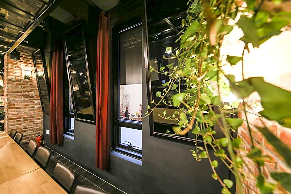 Pyeongtaek Seville Hotel