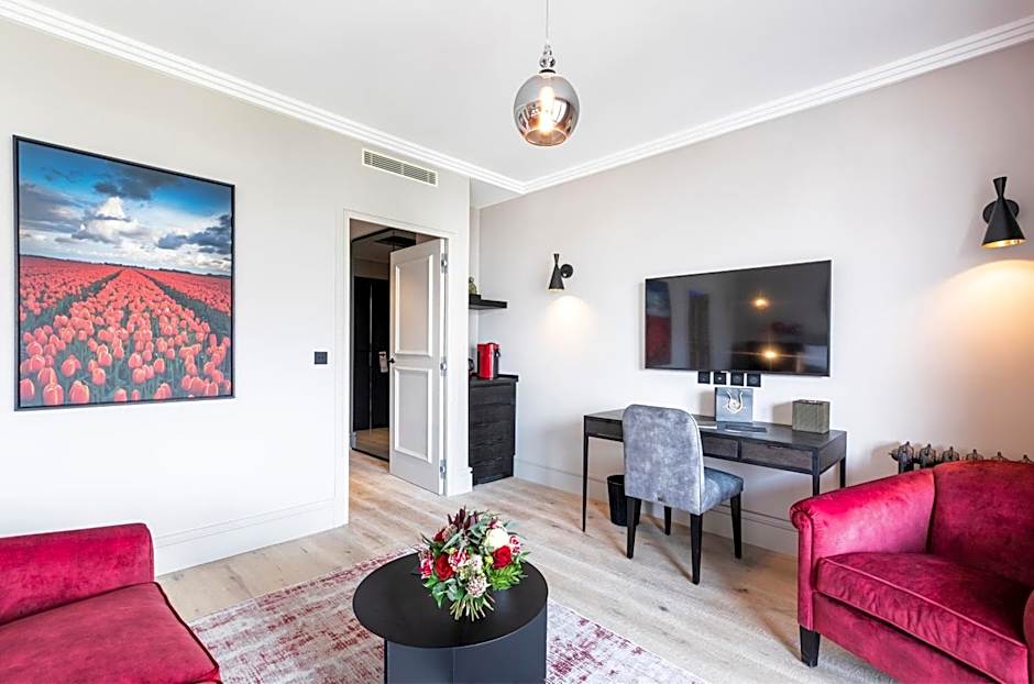 Hotel L'Incomparable by Les Etincelles