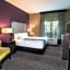 La Quinta Inn & Suites by Wyndham Kennesaw