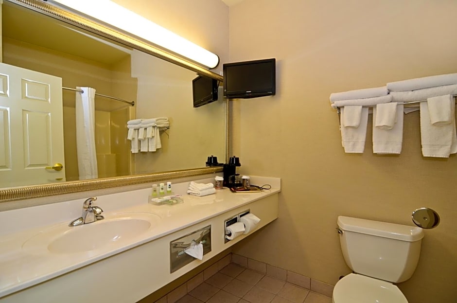 Country Inn & Suites by Radisson, Stevens Point, WI