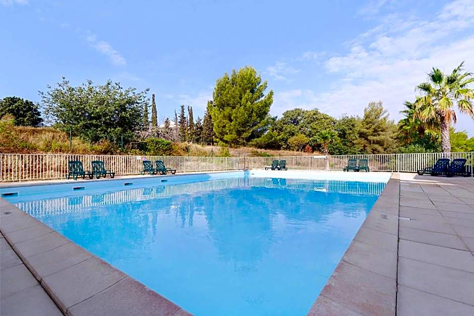 Comfort Aparthotel Six-Fours