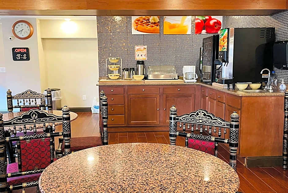 Super 8 by Wyndham Gloucester