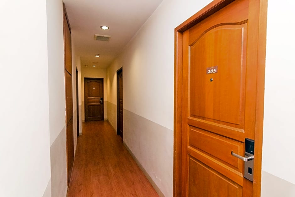 Lovina Inn Nagoya Batam