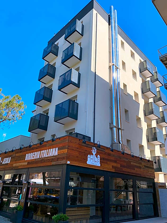 Superior Beach Aparthotel