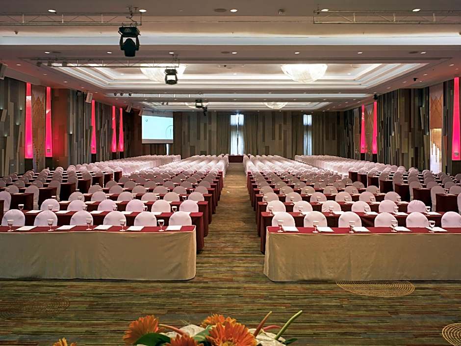 Pullman Khon Kaen Raja Orchid Hotel