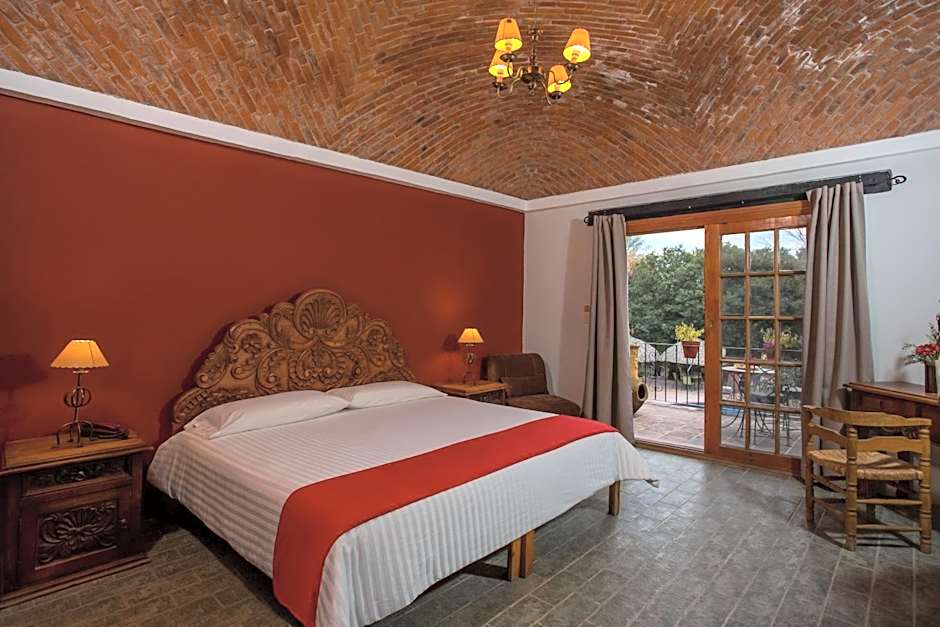 Atotonilco Hotel & Club