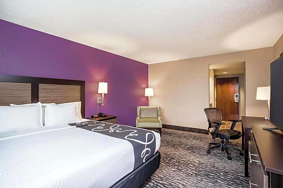 Comfort Inn & Suites Clearwater South - Pinellas Park