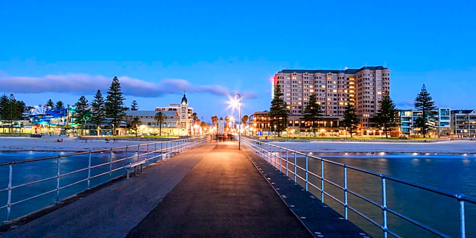 Stamford Grand Adelaide