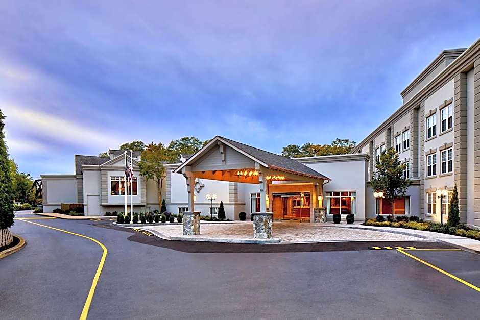 The Del Monte Lodge Renaissance by Marriott Rochester Hotel & Spa