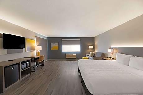 King Suite - Non Smoking