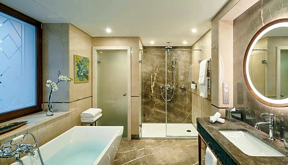 InterContinental Athenee Palace Bucharest By IHG