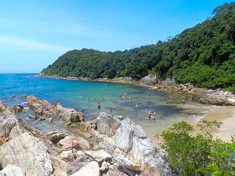 Aruã Suítes & Café