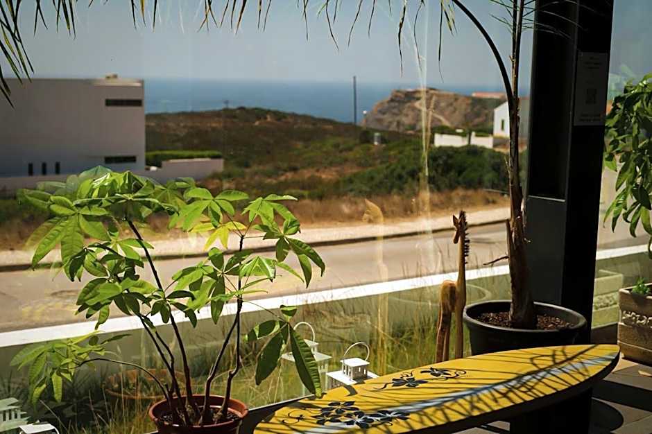 HI Arrifana Destination Hostel