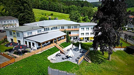 Genussgasthof Fuldaquelle & Berghof Wasserkuppe
