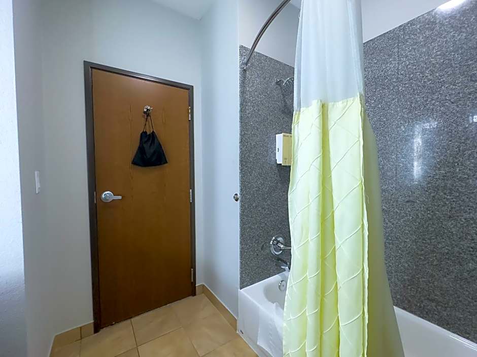 American Inn Madill