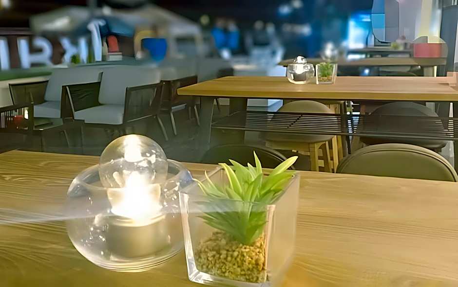 Chaisaeng Palace Hotel