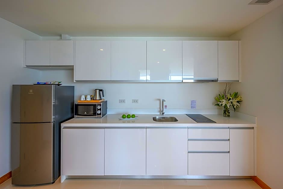 The Beachfront Hotel Phuket