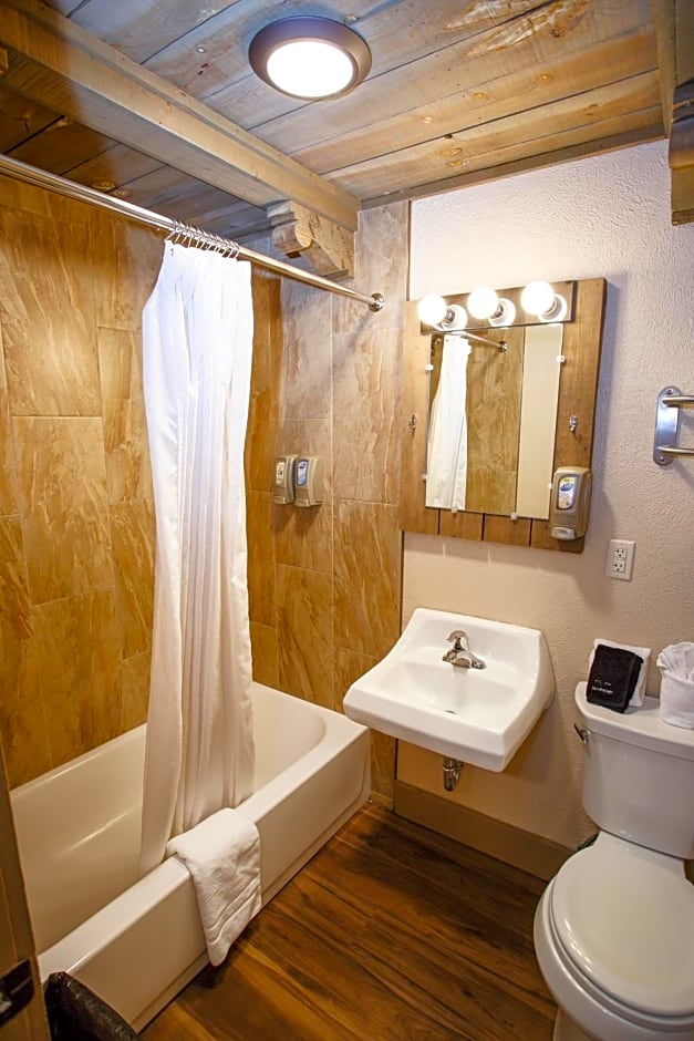 Chama Trails Motel