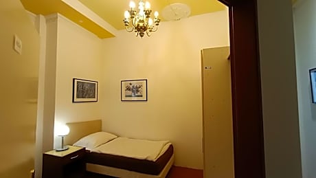 Single Room with Shared Bathroom