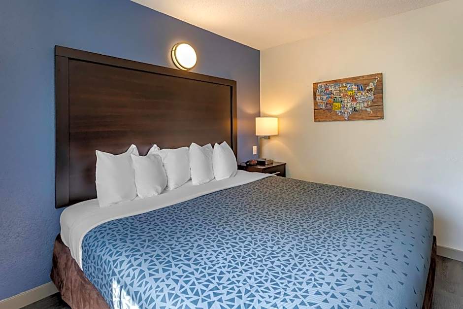 Greenville Pelham Inn By IHG