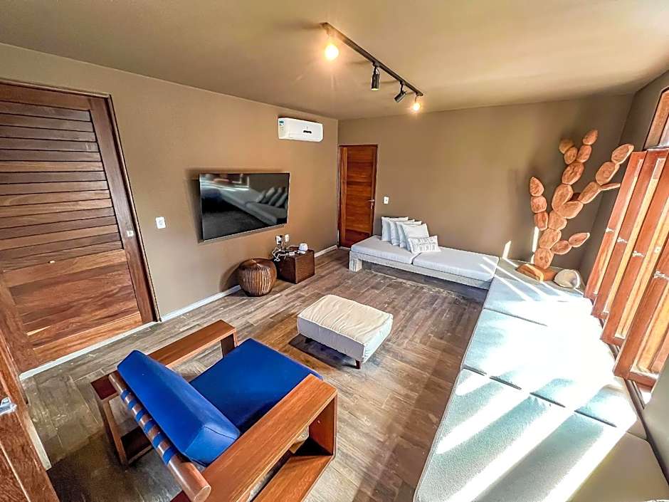 Casa com Ofurô, Piscina Aquecida e Cozinheira