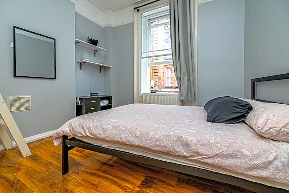 Private Room in Quirky Soho