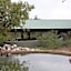 Tingala Lodge - Bed in the Bush