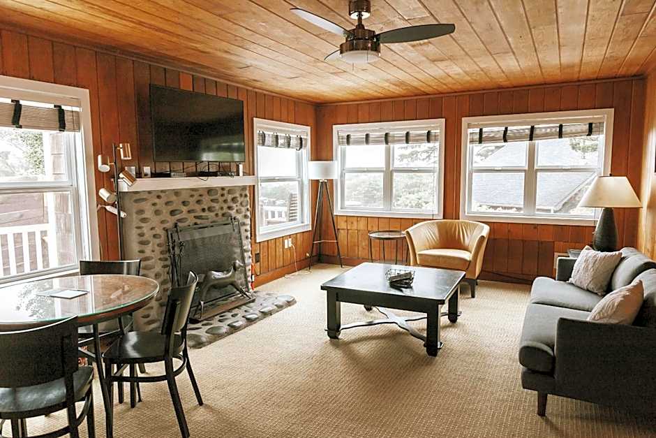 The Inn at Arch Cape