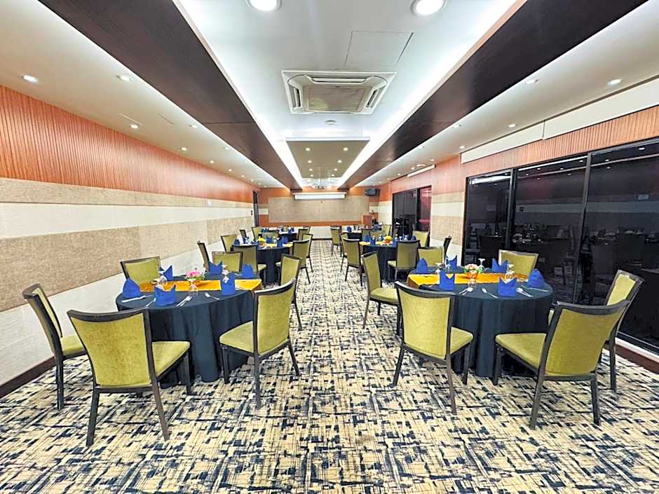 Royal Park Residence Hotel