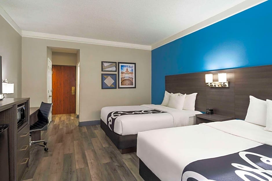 La Quinta Inn & Suites by Wyndham Round Rock North