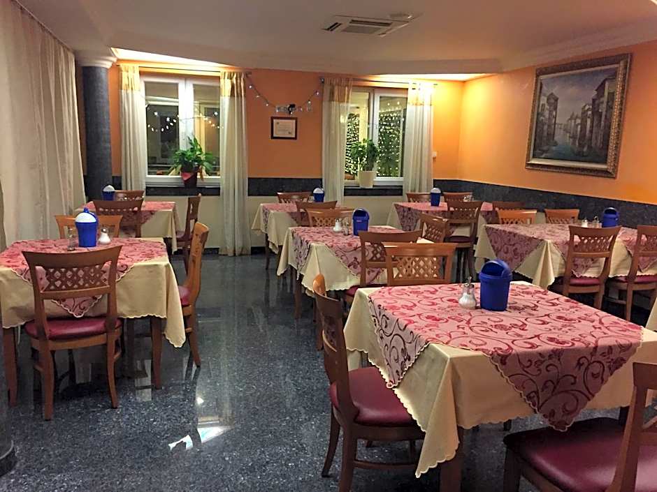 Hotel & Restaurant Garda