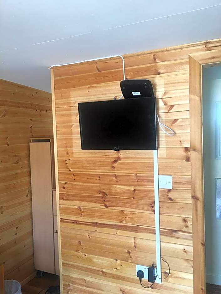 1 Lochness Rooms&Hostel