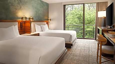2 Queen Beds