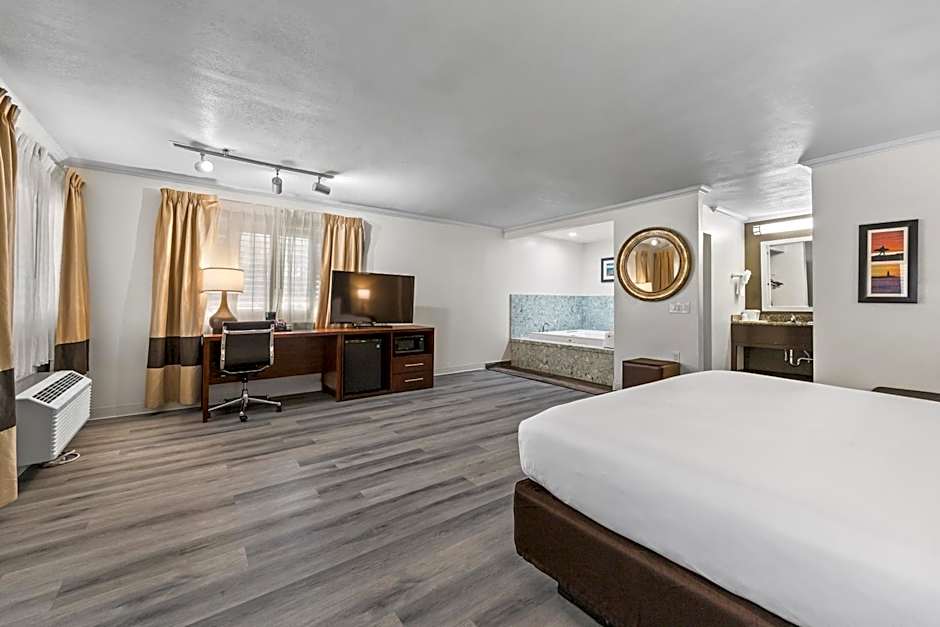 Comfort Inn Santa Cruz North