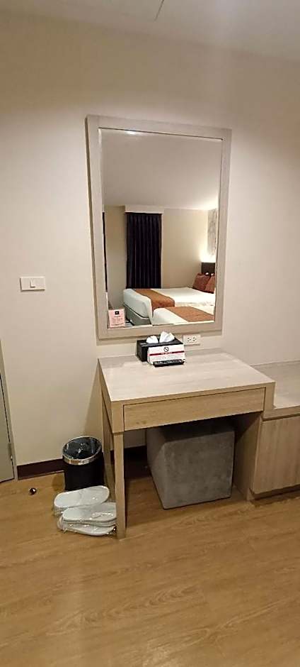 The Airport Courtyard Suvarnabhumi Airport