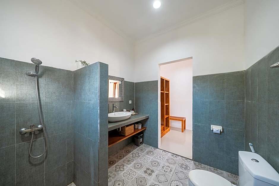 Nusa Indah Onai Hotel