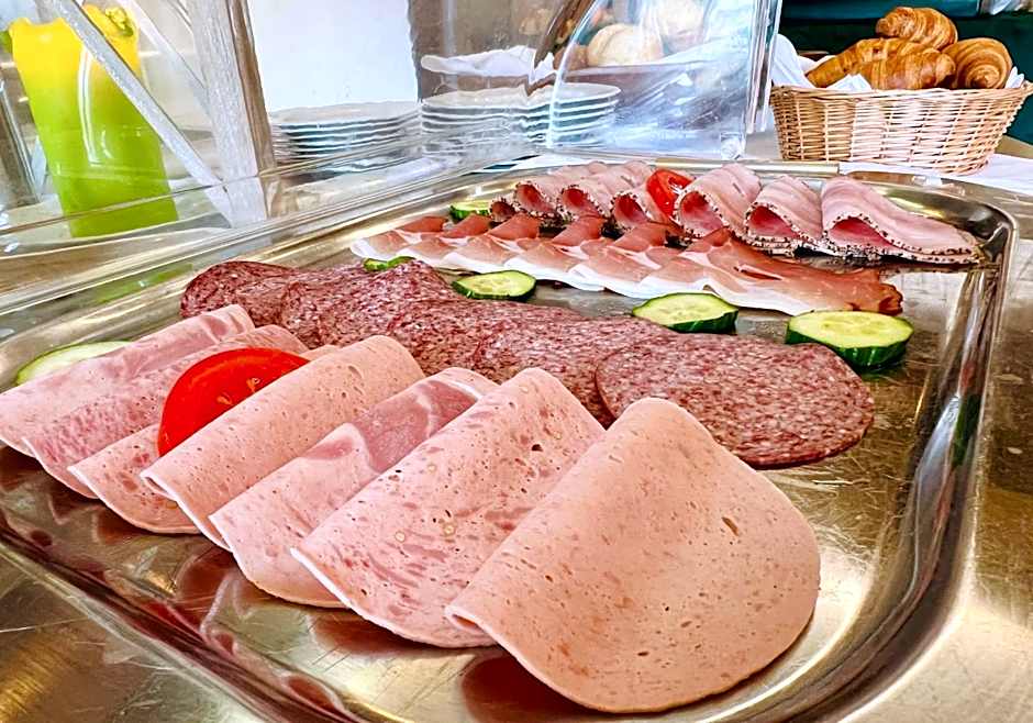 Landhotel Tanneneck - ideal fur Gruppen, Familien und Hunde
