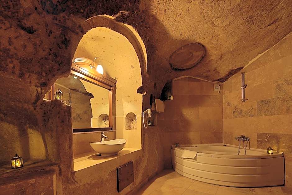 Jerveni Cave Hotel