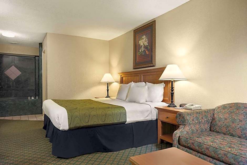 Photo 1 of 3 of Studio 1 King Bed Suite, Smoking