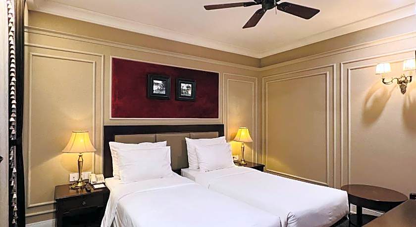 Hotel du Monde