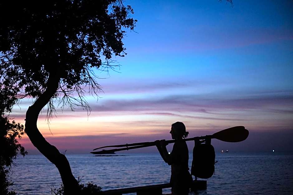 Porton Nature Hideouts