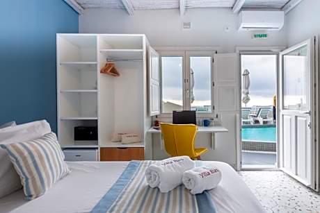 Single Room Pool Facing