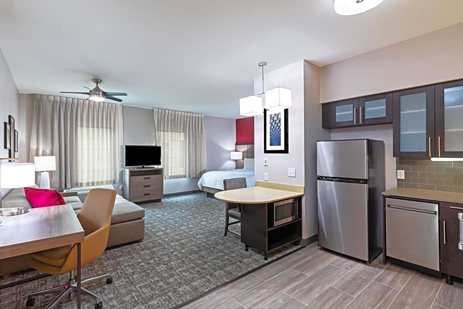 Staybridge Suites IAH Airport East