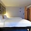 B&B HOTEL Reims Centre Erlon