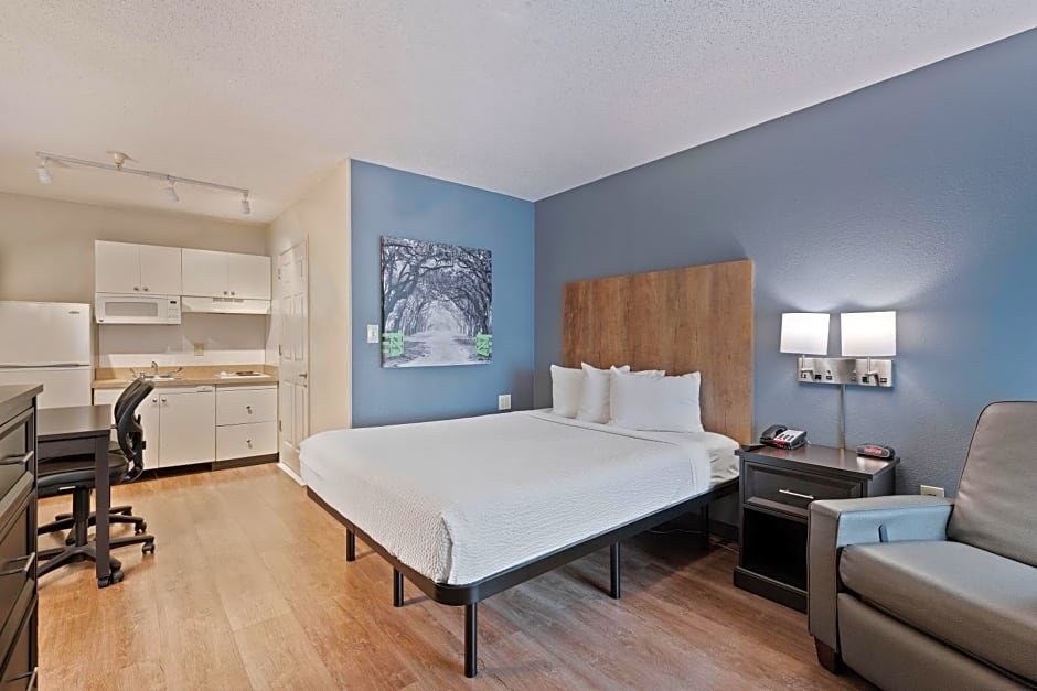Extended Stay America Suites - Charlotte - Airport