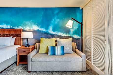 King Room with Sofa Bed