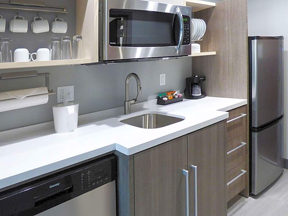 Home2 Suites by Hilton Pensacola I 10 Pine Forest Road, FL