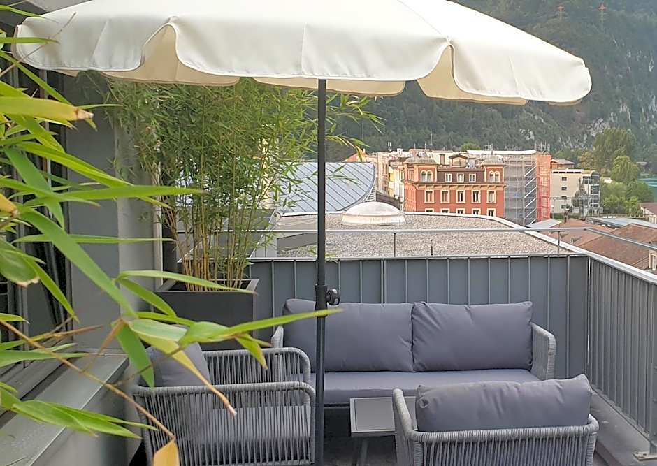 Hotel Merkur - West Station