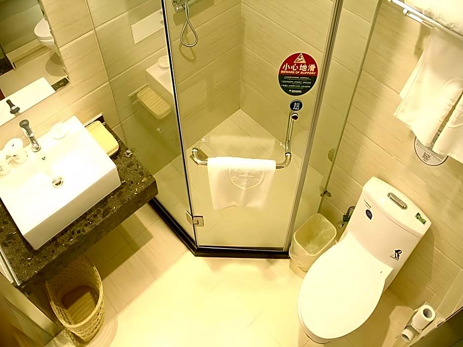 GreenTree Inn HeBei QinHuangDao ChangLi Country  MinSheng Road Walking Street Express Hotel