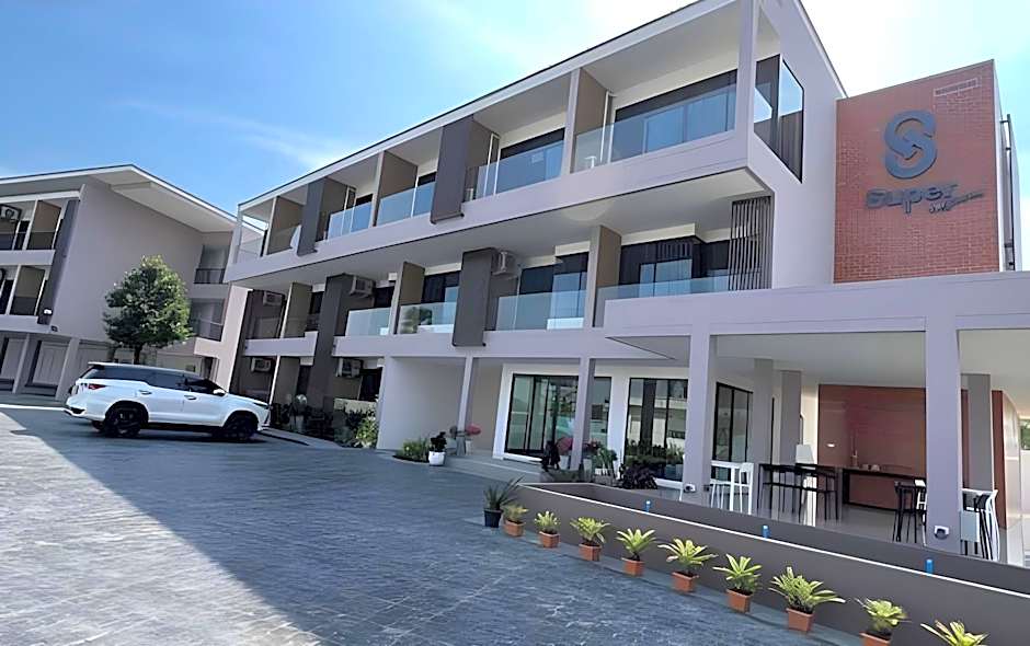 Super Highway Hotel